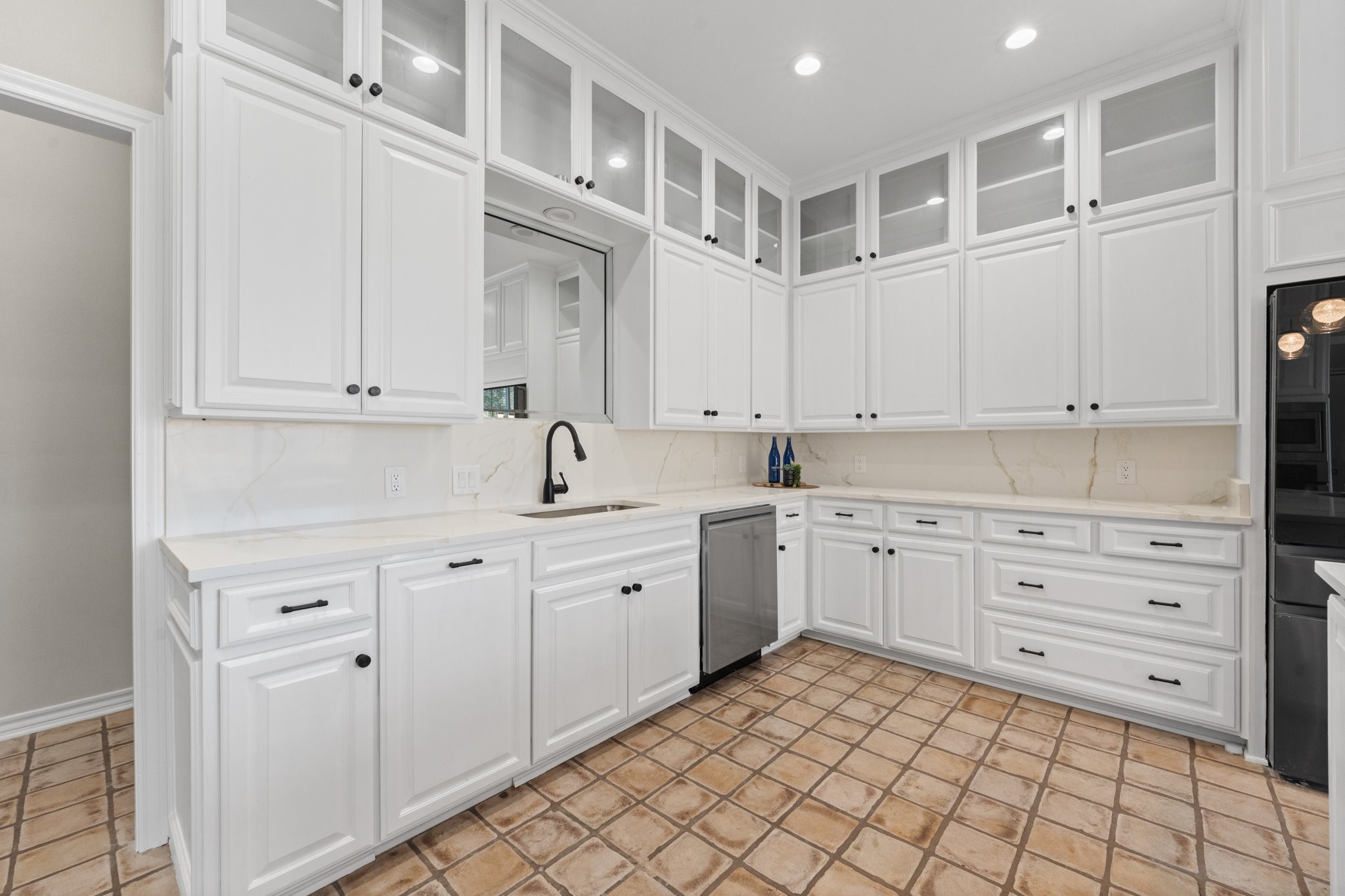 848 S Havenwood Lane Fort Worth TX 76112