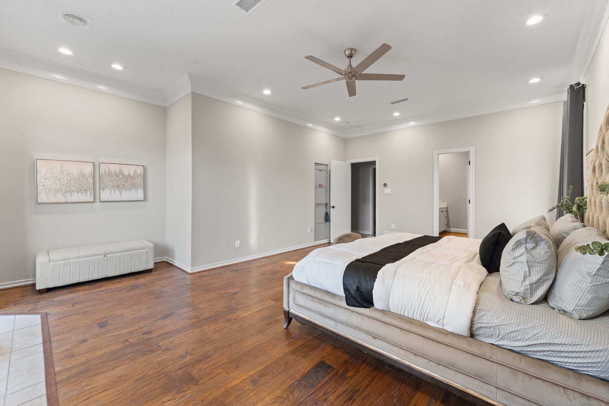 848 S Havenwood Lane Fort Worth TX 76112
