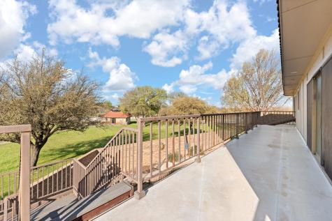 848 S Havenwood Lane Fort Worth TX 76112