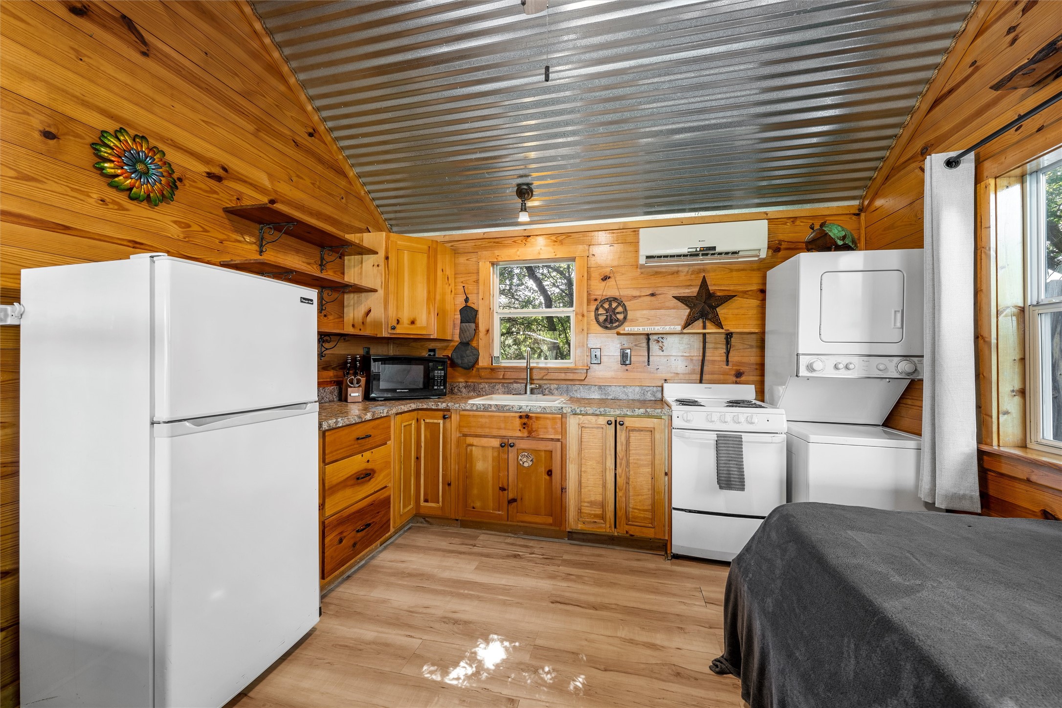 191 County Road 1743 Clifton TX 76634