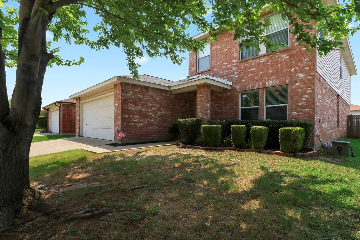 8712 Cove Meadow Lane Fort Worth TX 76123