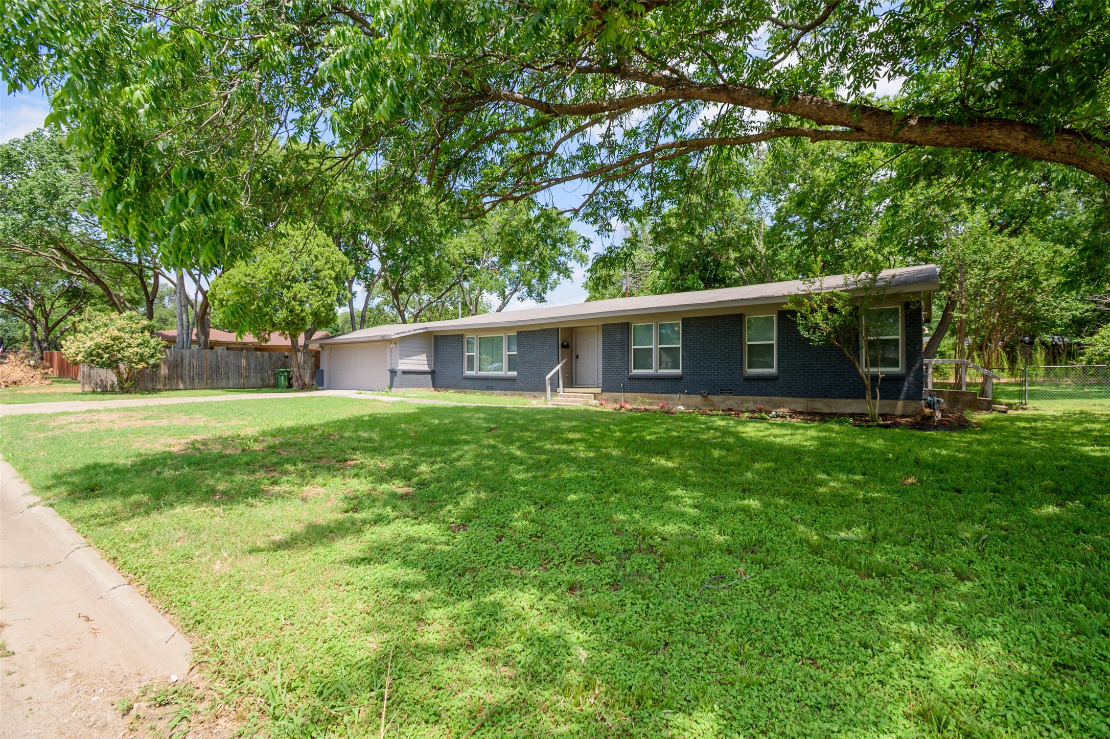 6917 Richlynn Terrace Richland Hills TX 76118