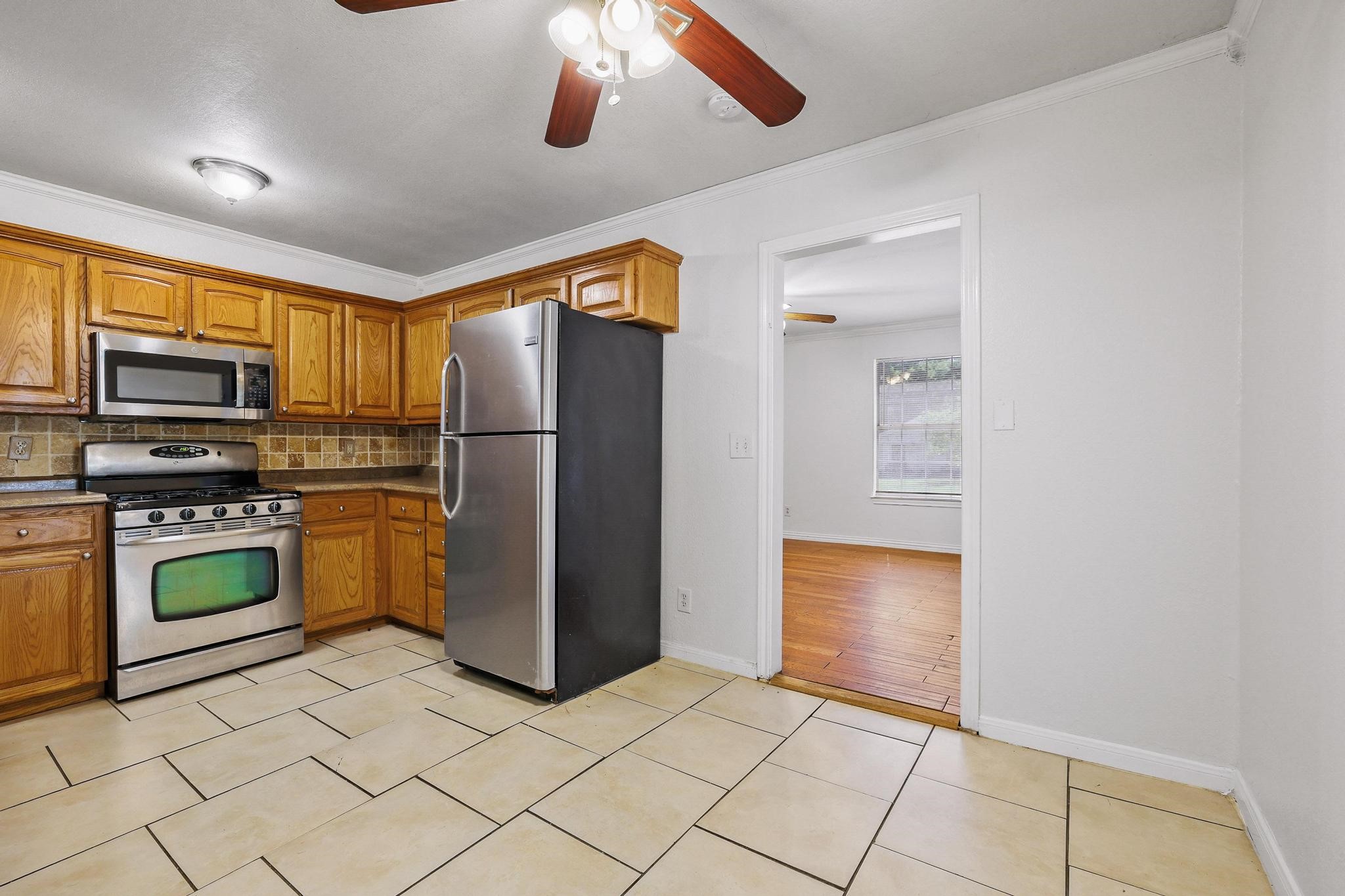 1208 Mill Street Gainesville TX 76240