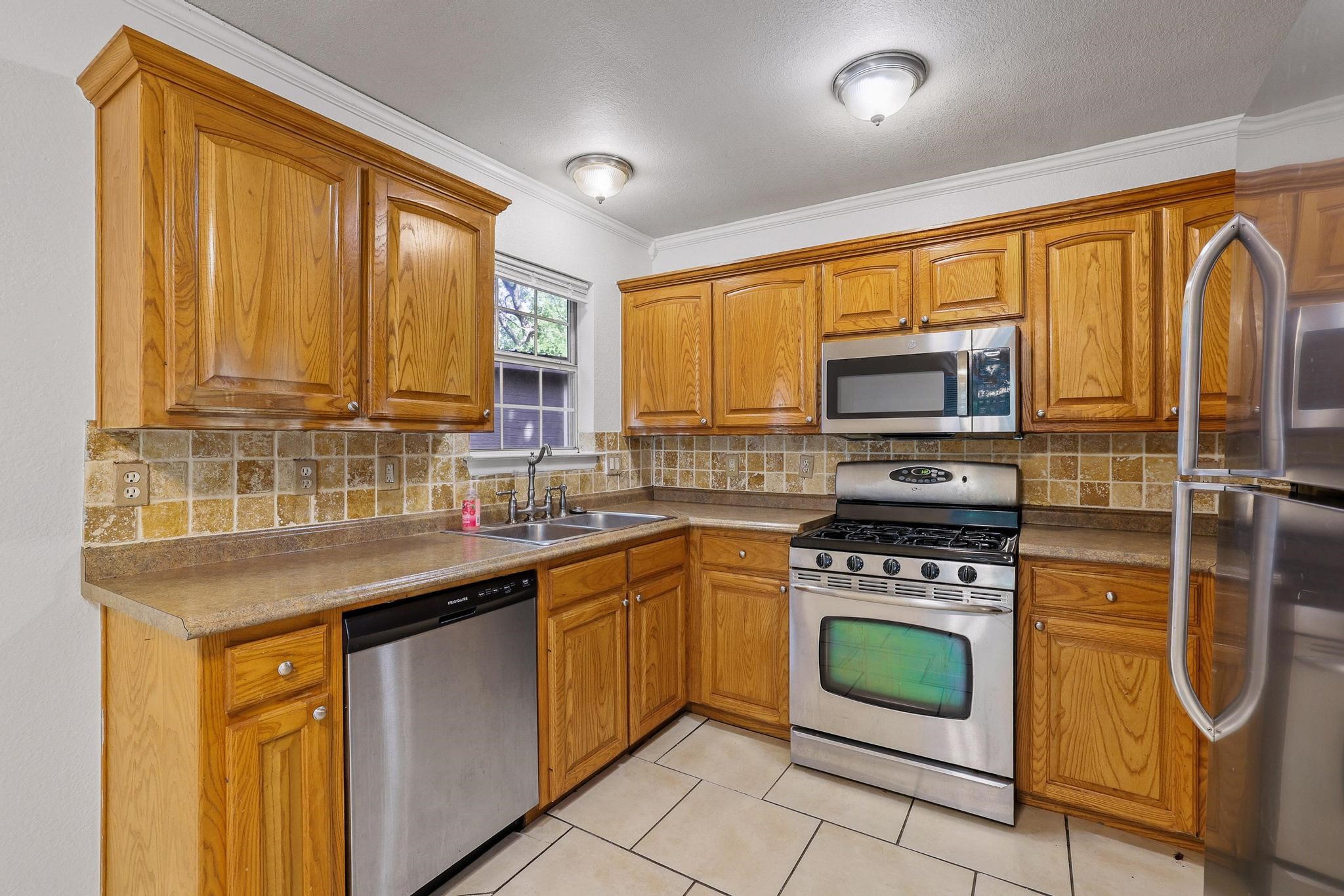 1208 Mill Street Gainesville TX 76240