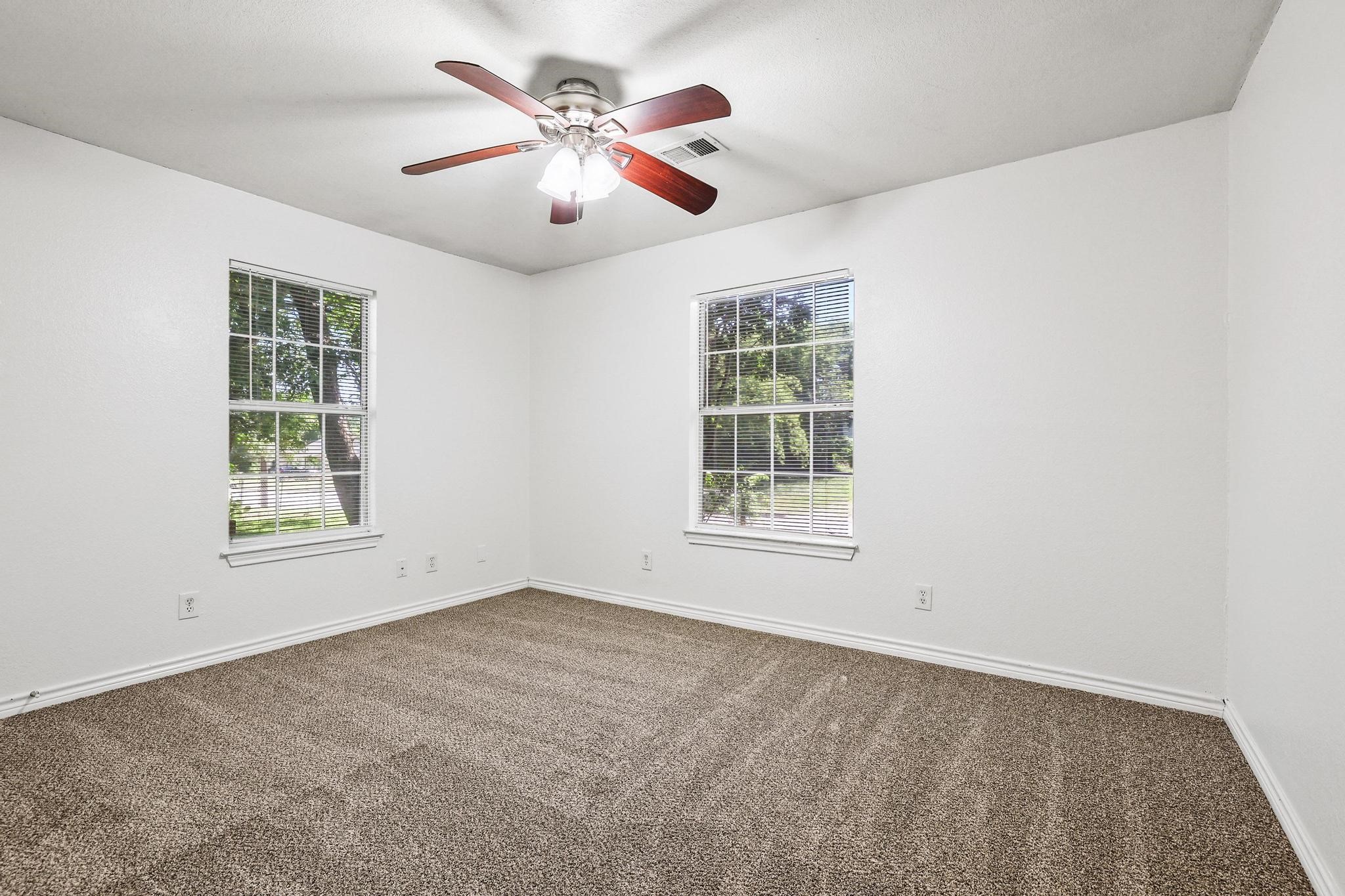1208 Mill Street Gainesville TX 76240