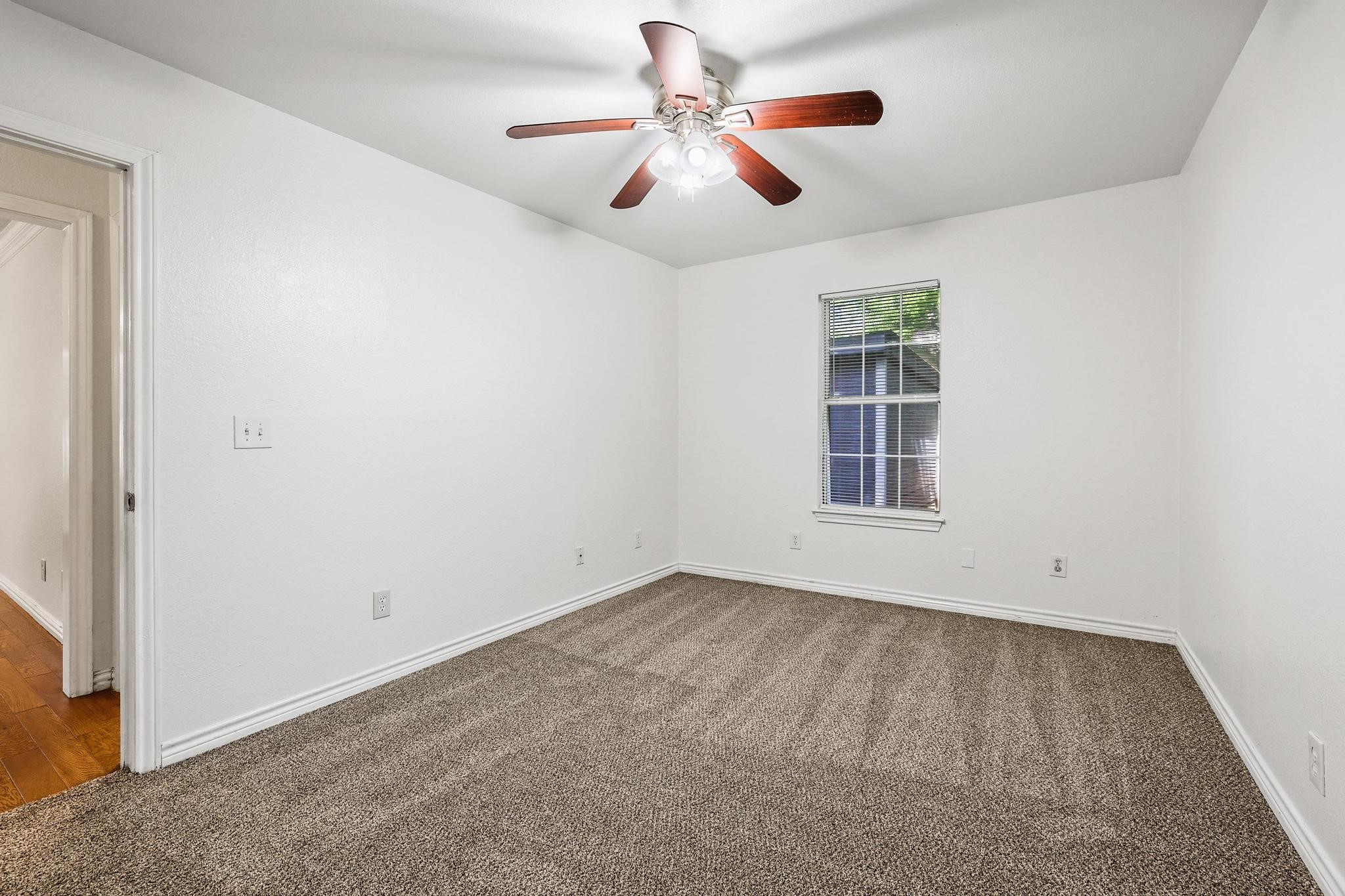 1208 Mill Street Gainesville TX 76240