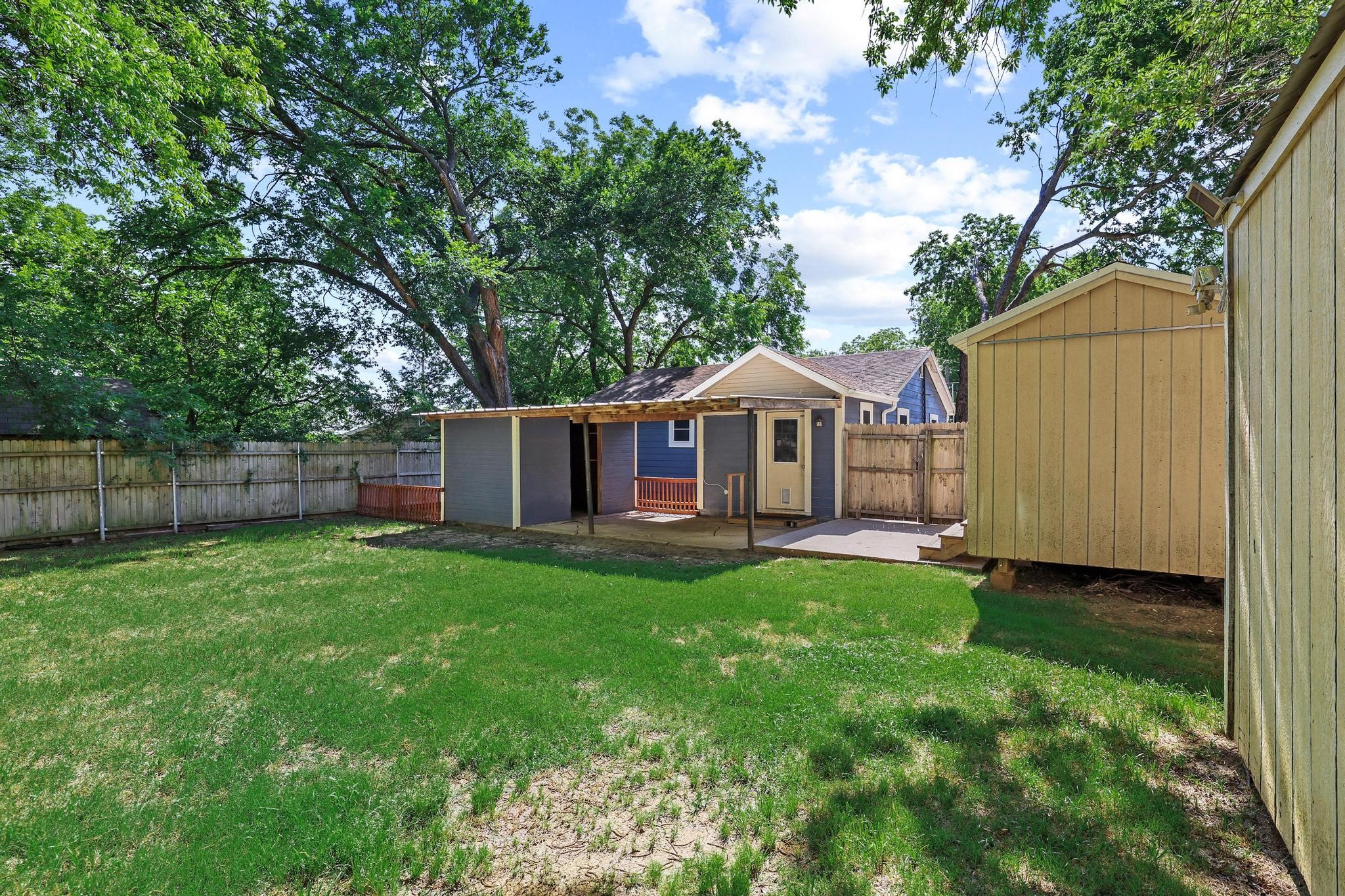 1208 Mill Street Gainesville TX 76240
