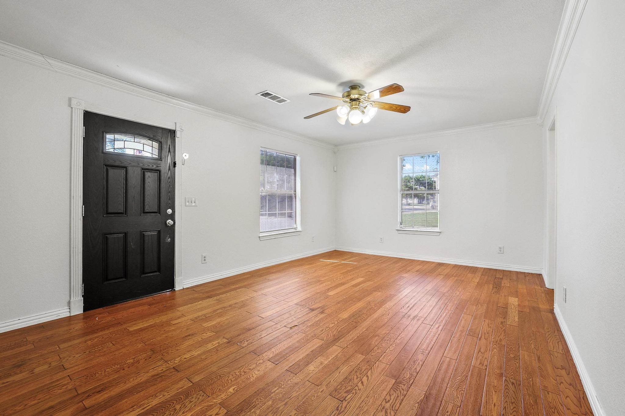 1208 Mill Street Gainesville TX 76240