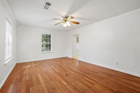 1208 Mill Street Gainesville TX 76240