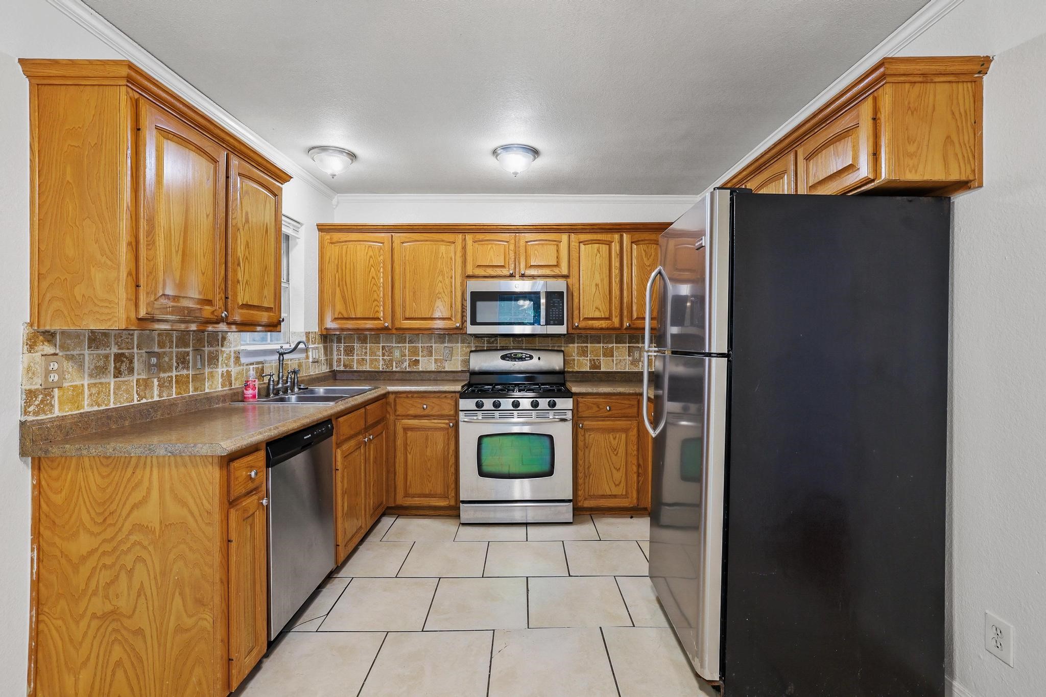 1208 Mill Street Gainesville TX 76240