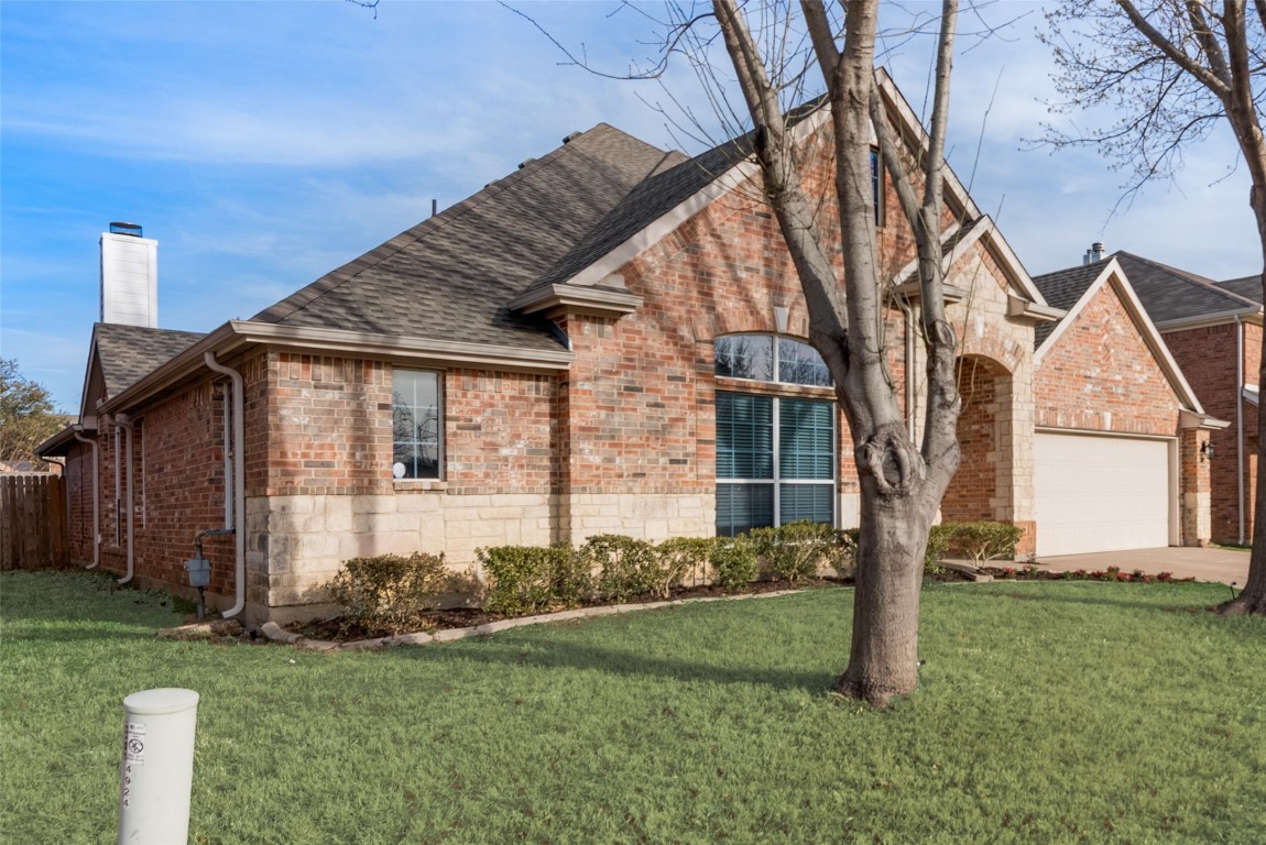 4924 Eyrie Court Grand Prairie TX 75052