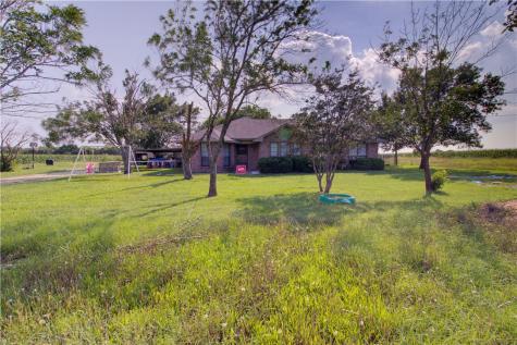 2865 Fm 339 Mount Calm TX 76673