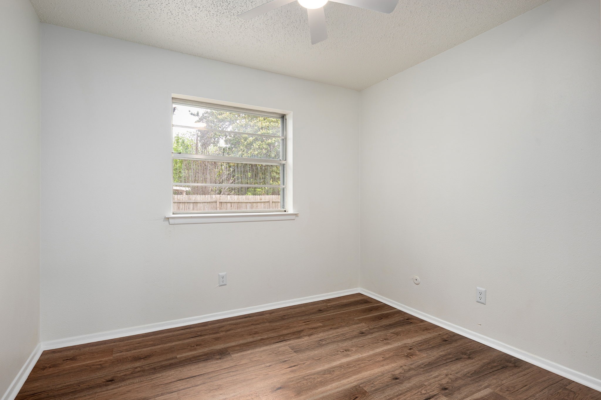 1709 Winchester Way Bedford TX 76022
