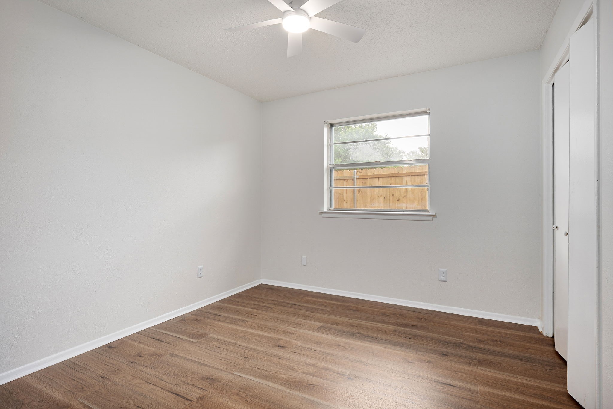 1709 Winchester Way Bedford TX 76022
