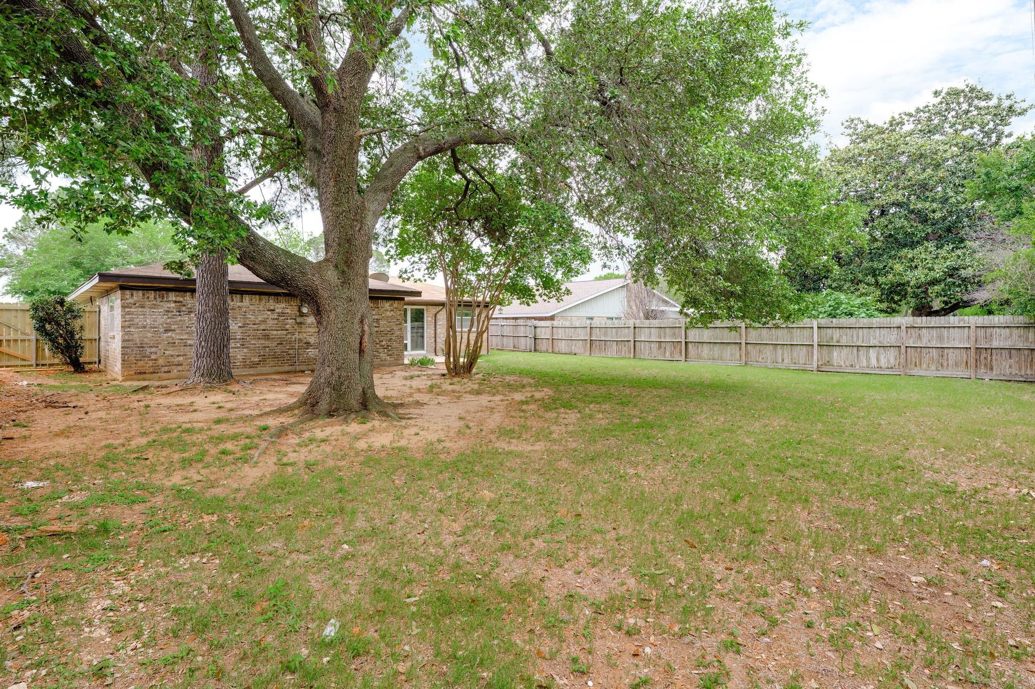 1709 Winchester Way Bedford TX 76022