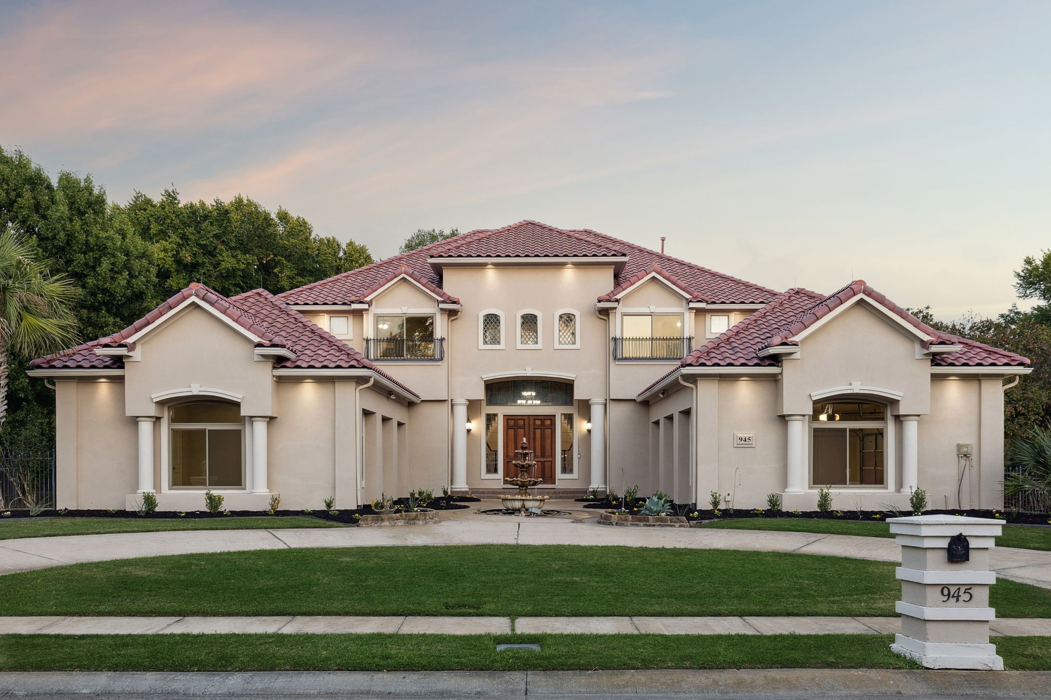 945 Deer Hollow Boulevard Southlake TX 76092