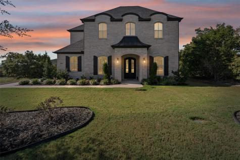 8732 Fullerton Drive Cleburne TX 76033