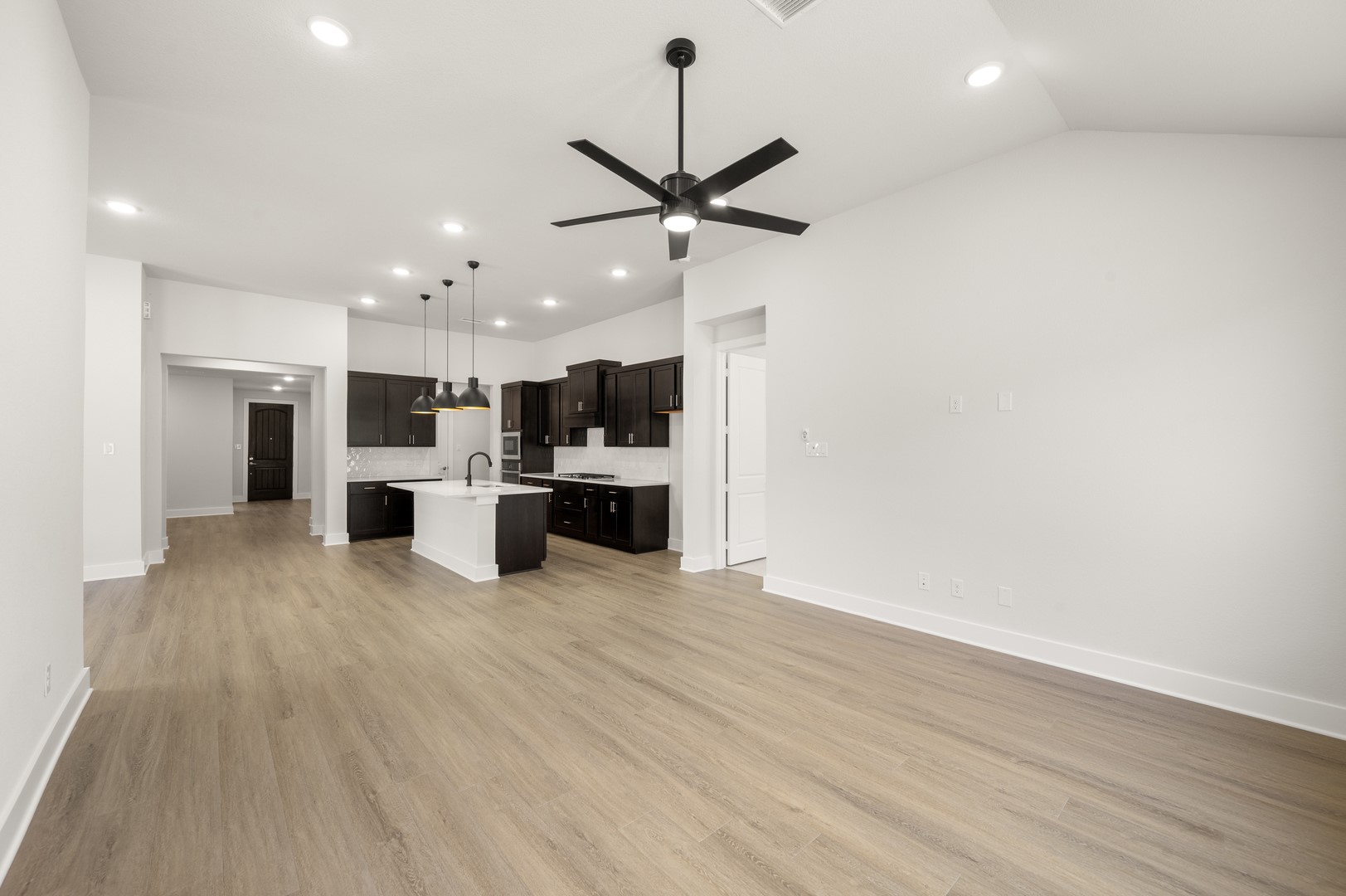 2231 Oak Branch Trail Midlothian TX 76065