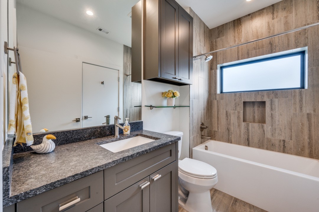 3918 Lively Lane Dallas TX 75220