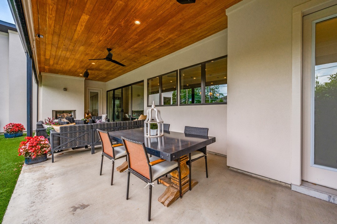 3918 Lively Lane Dallas TX 75220
