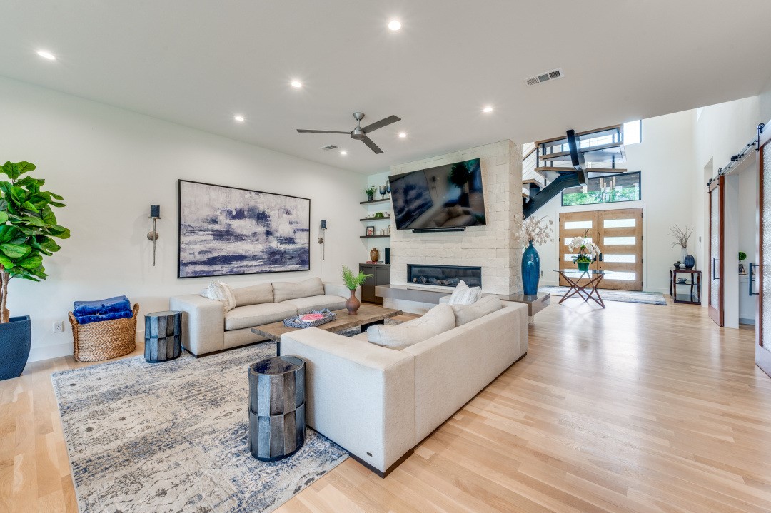 3918 Lively Lane Dallas TX 75220