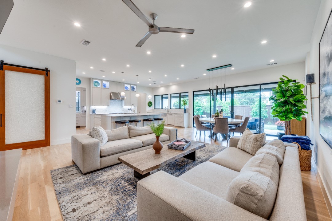 3918 Lively Lane Dallas TX 75220