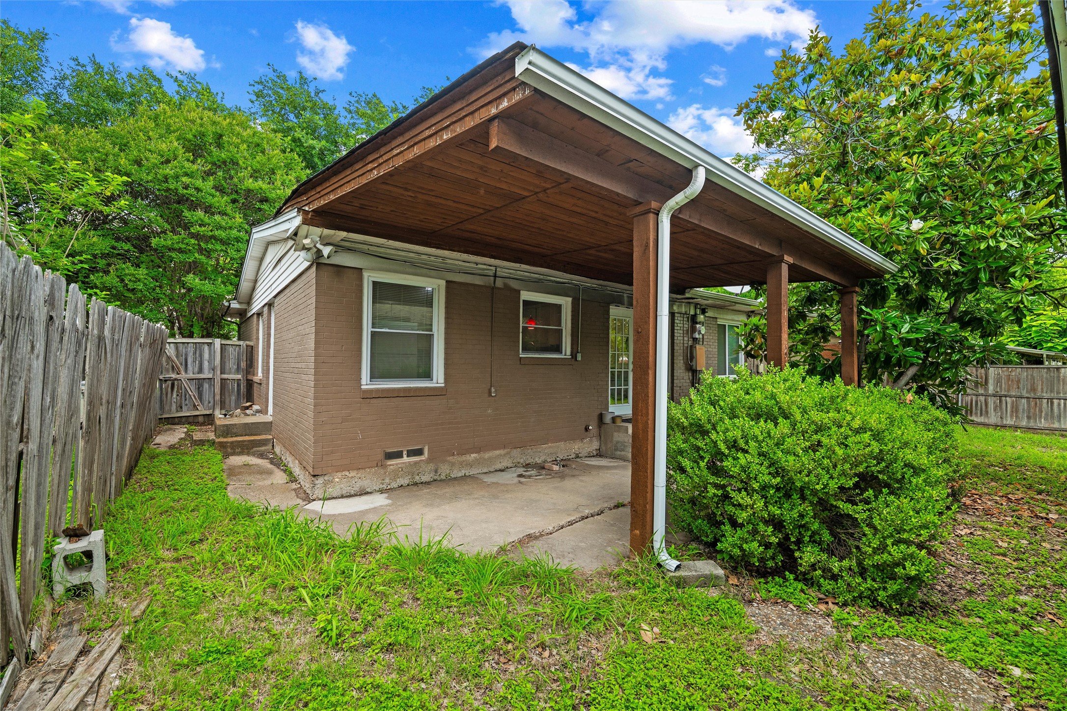 10708 Cassandra Way Dallas TX 75228