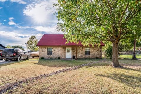 417 Birchwood Street Azle TX 76020