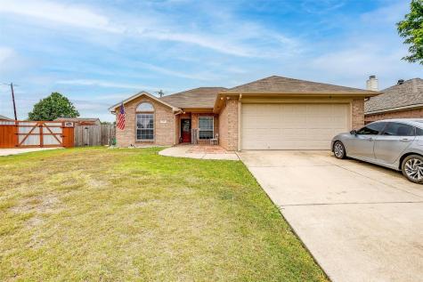 548 Thistle Meade Circle Burleson TX 76028
