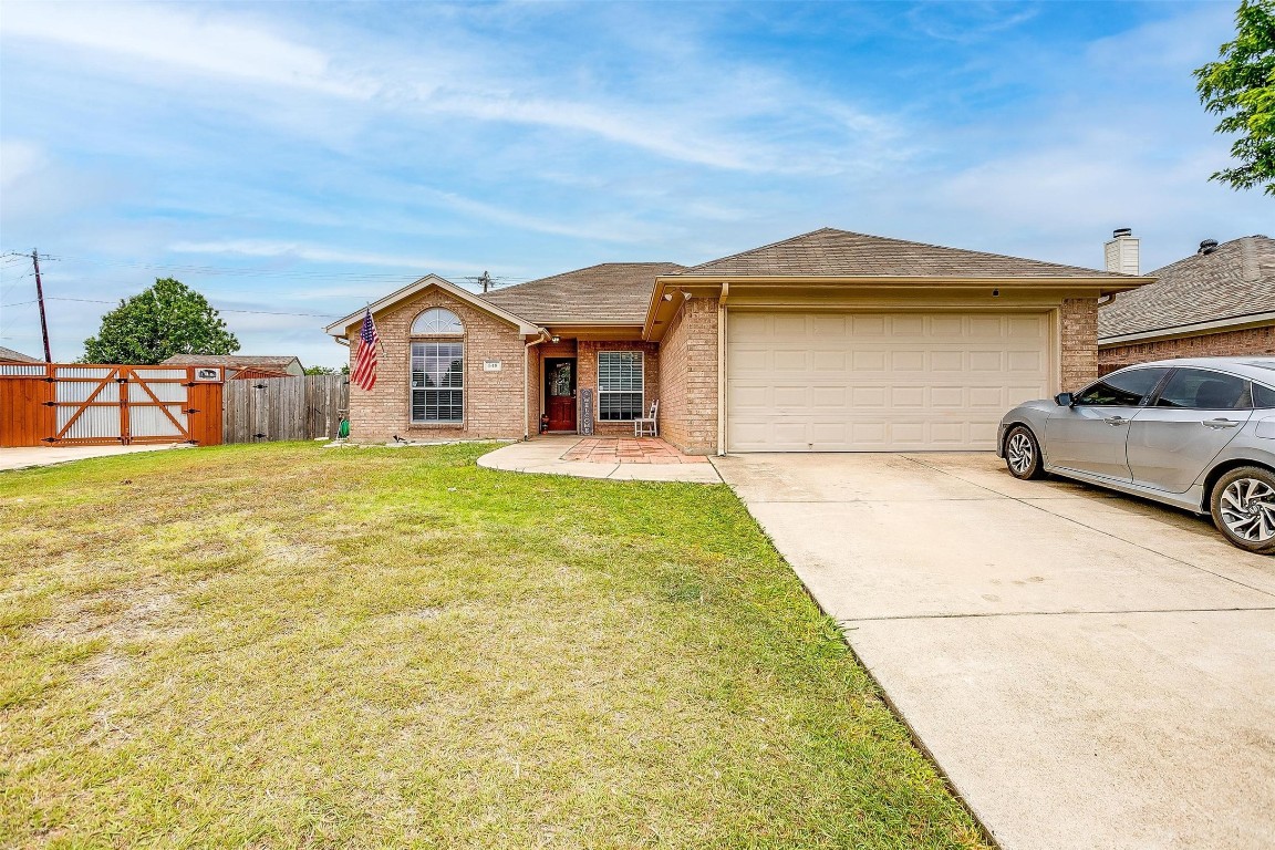 548 Thistle Meade Circle Burleson TX 76028