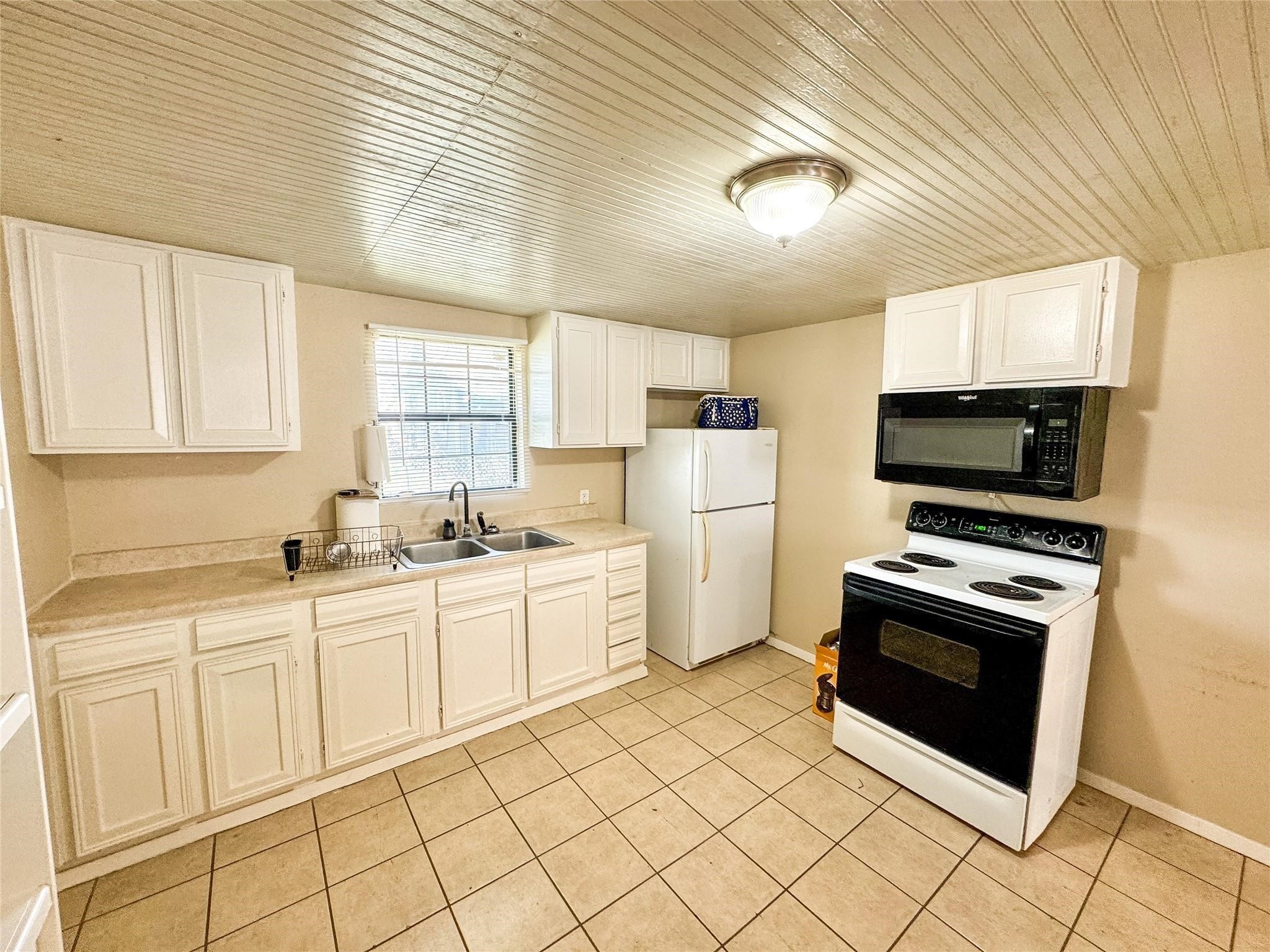 420 S Lillian Street Stephenville TX 76401