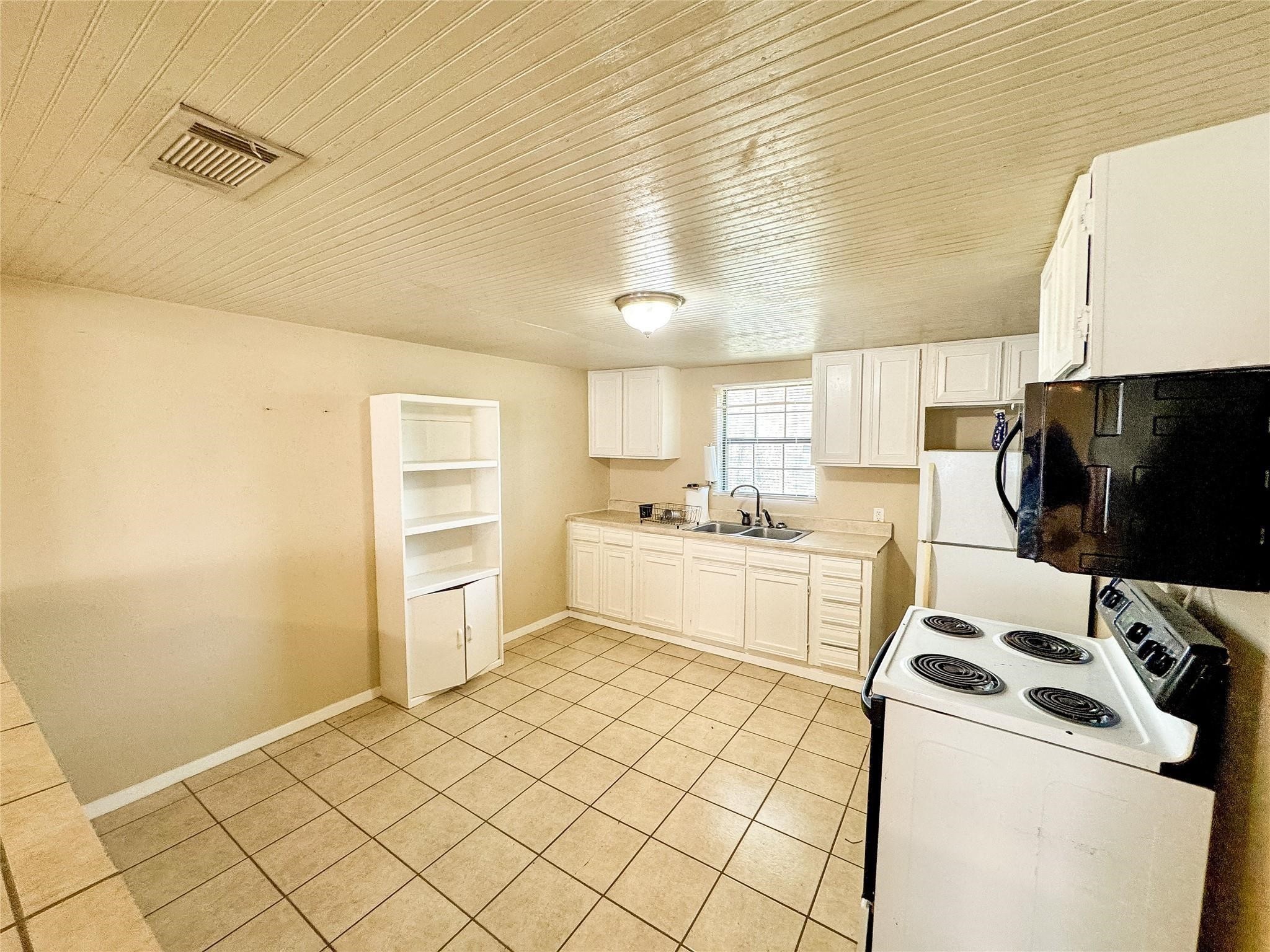 420 S Lillian Street Stephenville TX 76401