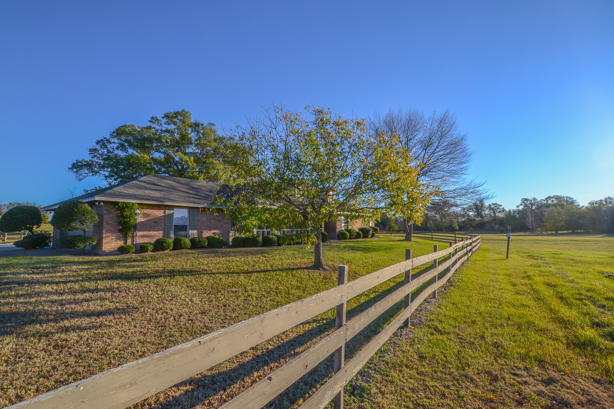 13612 County Road 3900 Athens TX 75752