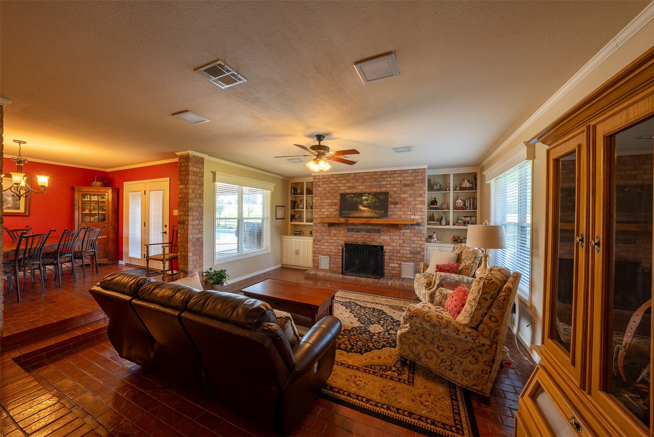 13612 County Road 3900 Athens TX 75752