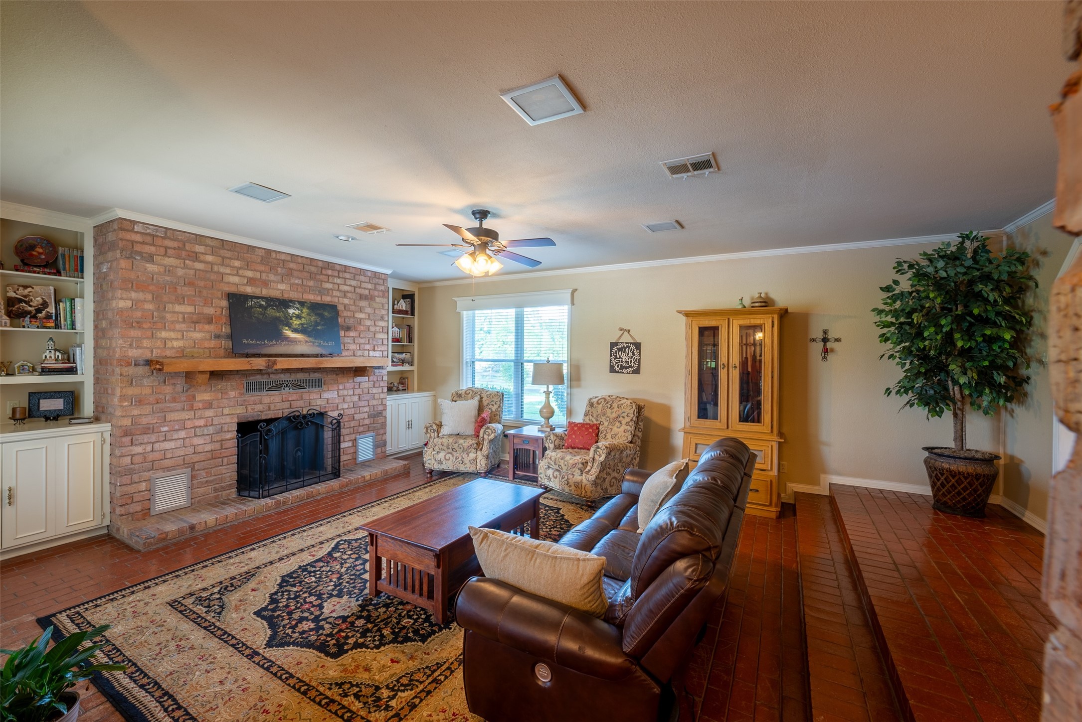 13612 County Road 3900 Athens TX 75752