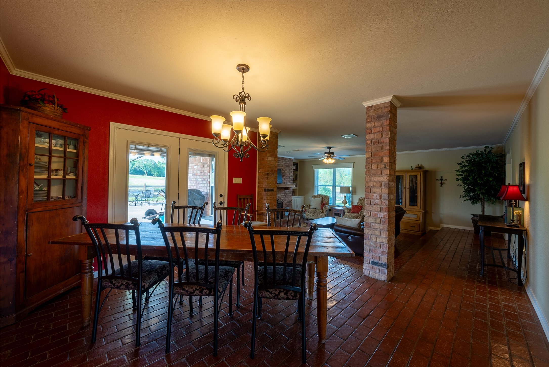 13612 County Road 3900 Athens TX 75752