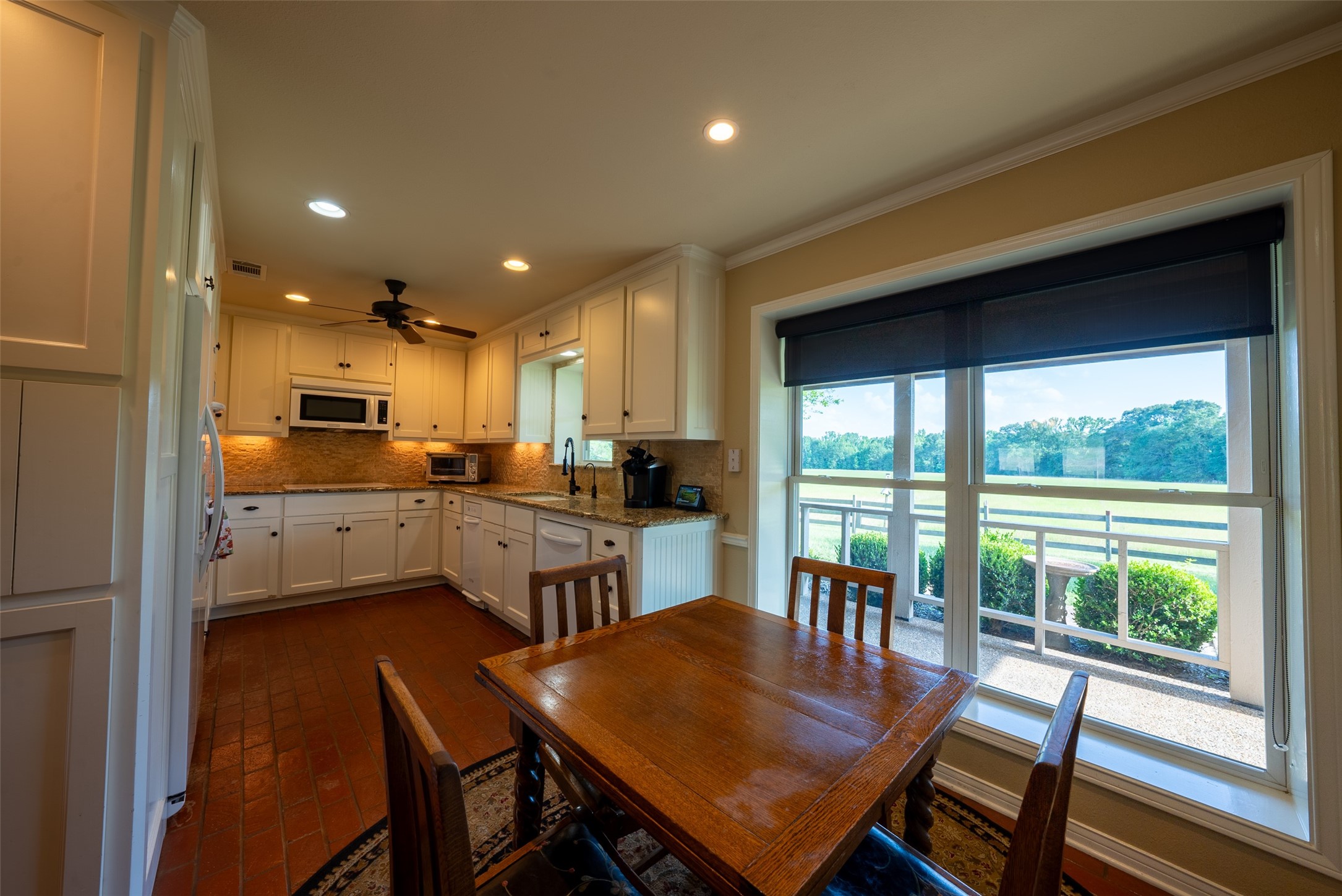 13612 County Road 3900 Athens TX 75752
