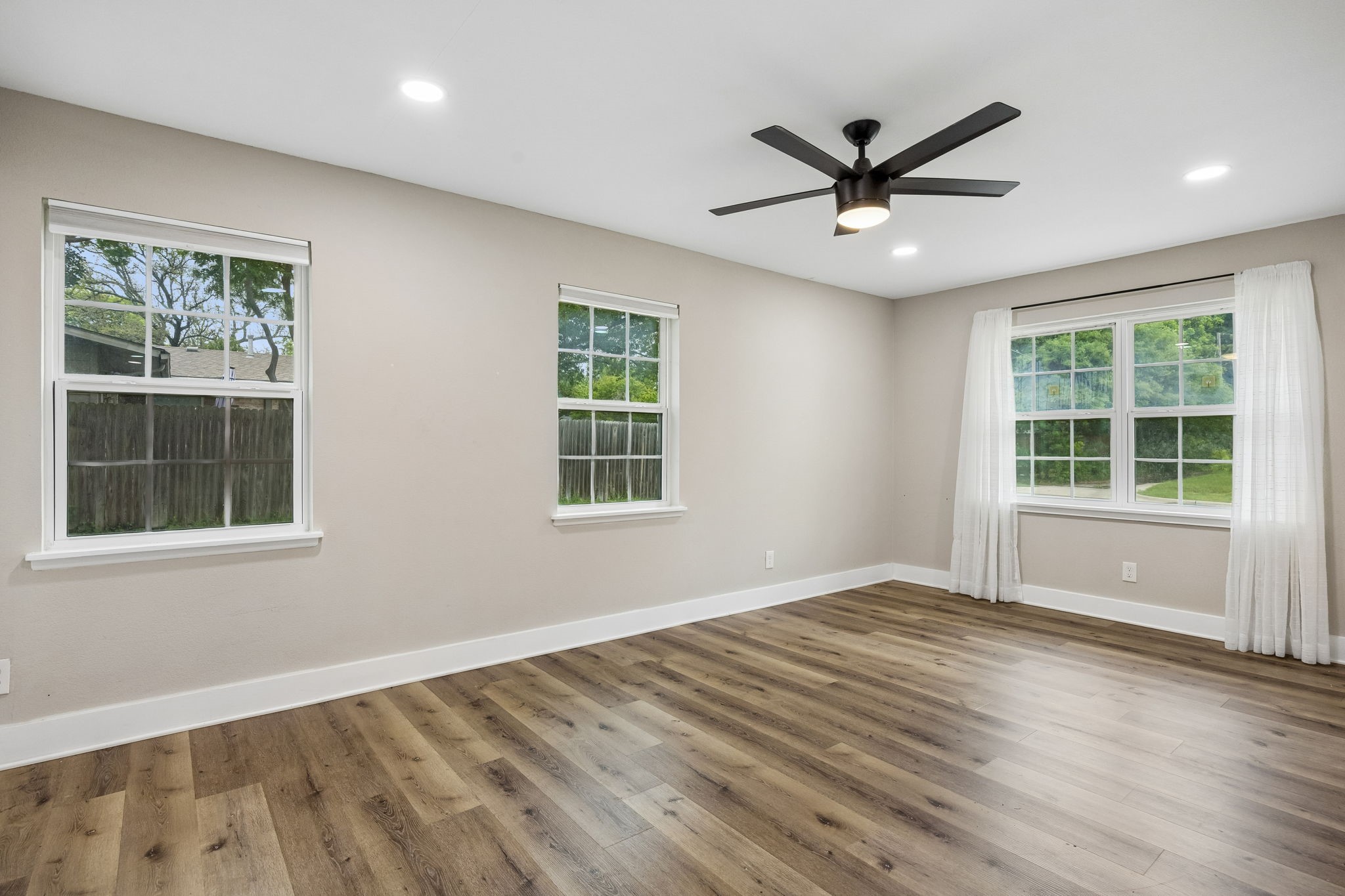 8635 Strathmore Drive Dallas TX 75238
