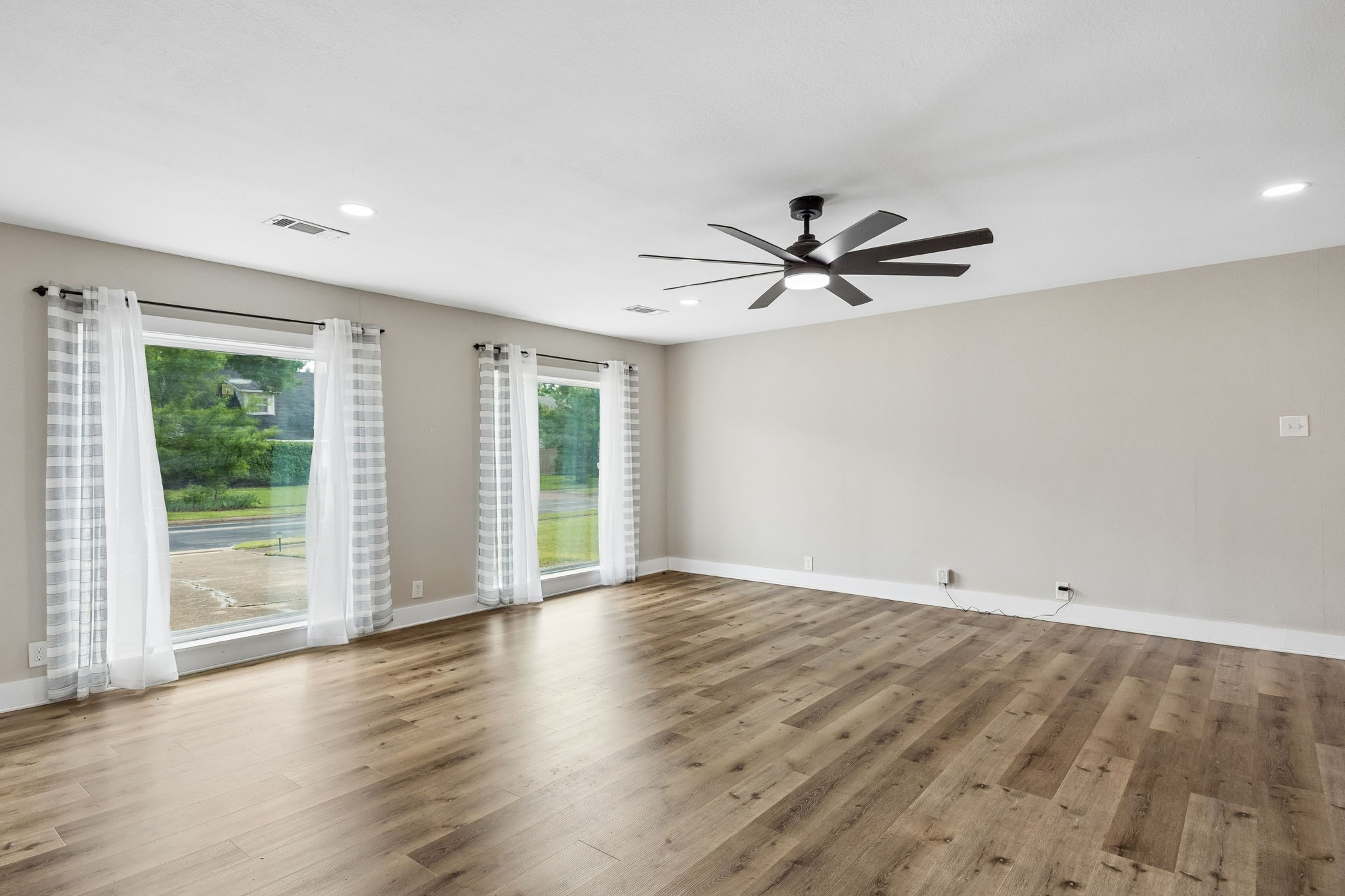 8635 Strathmore Drive Dallas TX 75238
