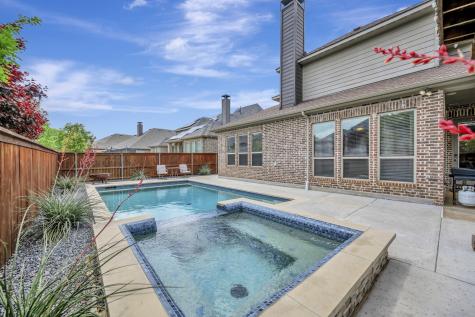 1016 W Bluff Way Roanoke TX 76262