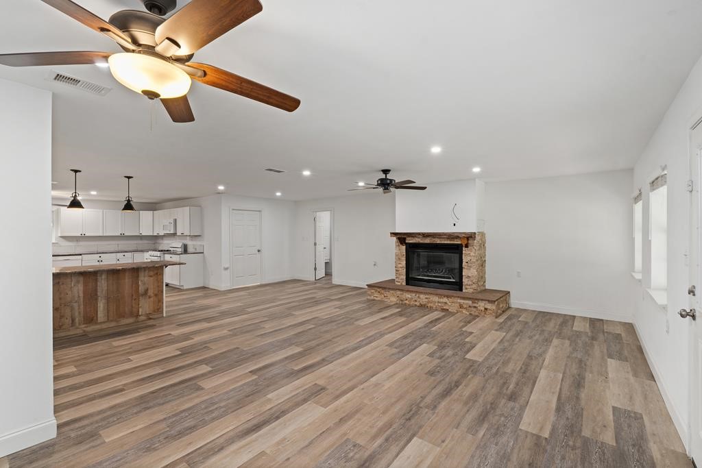 15800 County Road 4009 Mabank TX 75147