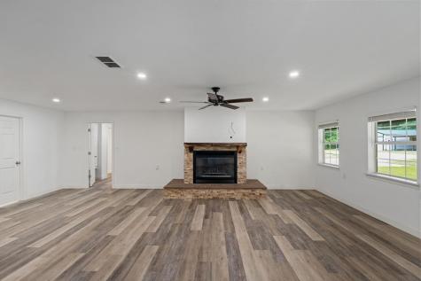 15800 County Road 4009 Mabank TX 75147