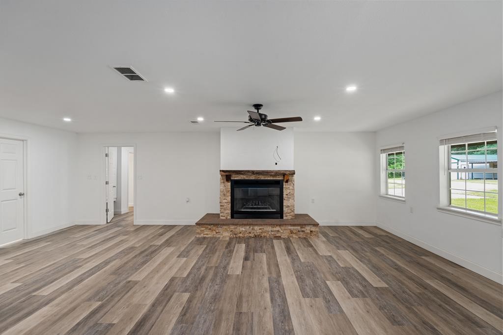 15800 County Road 4009 Mabank TX 75147