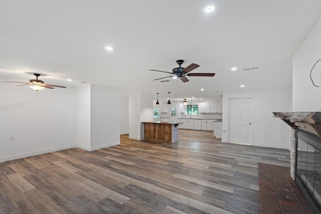 15800 County Road 4009 Mabank TX 75147