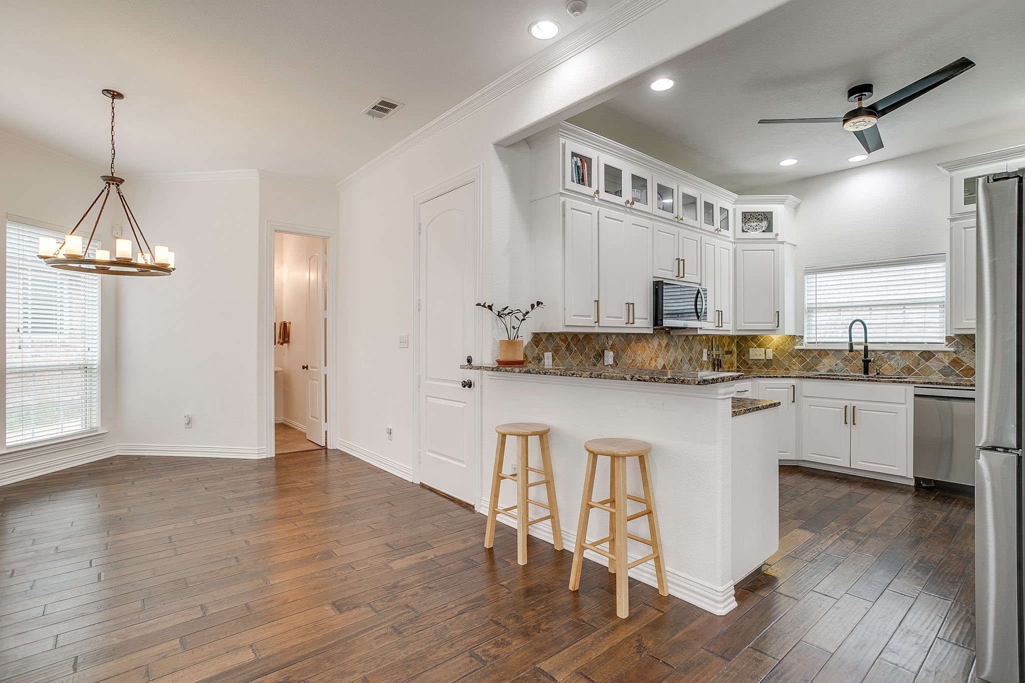 4917 Ridglea Hills Court Fort Worth TX 76116