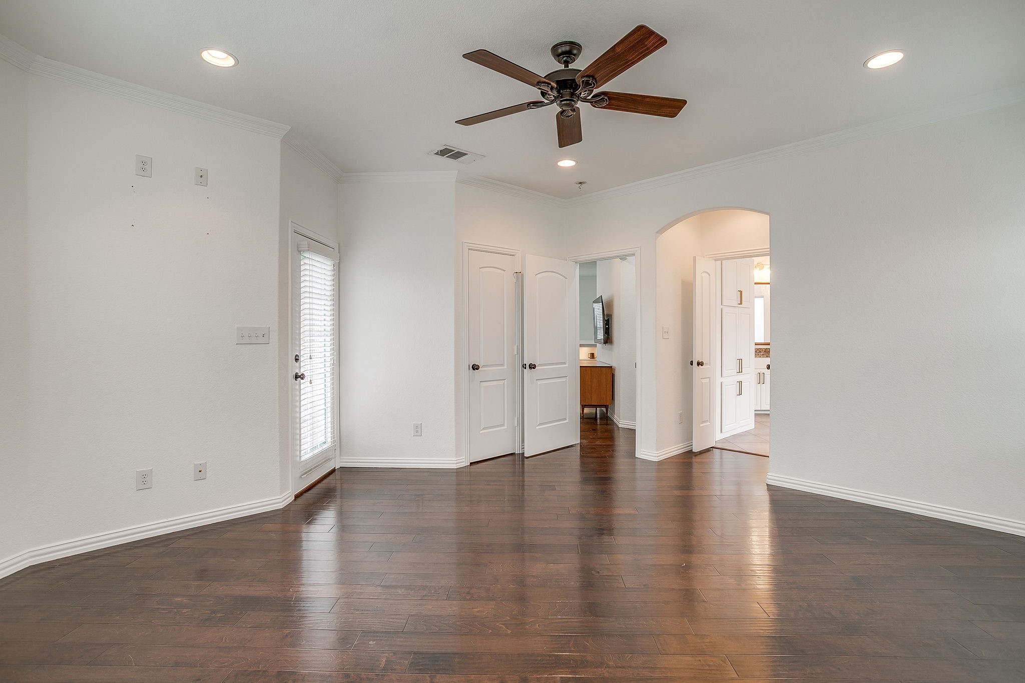 4917 Ridglea Hills Court Fort Worth TX 76116