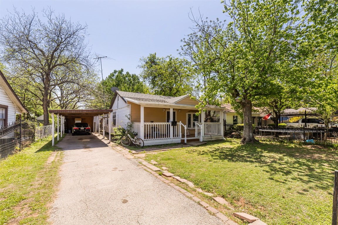 3916 E 4th Street Fort Worth TX 76111