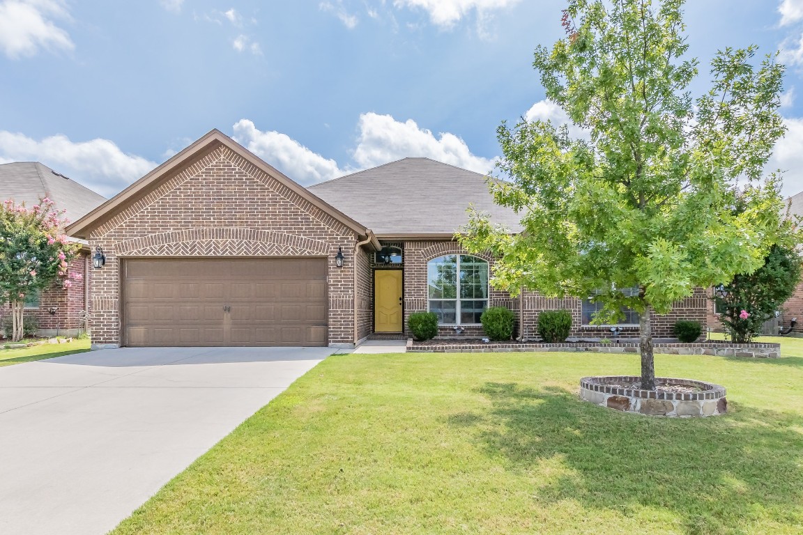 1204 Lantana Lane Burleson TX 76028