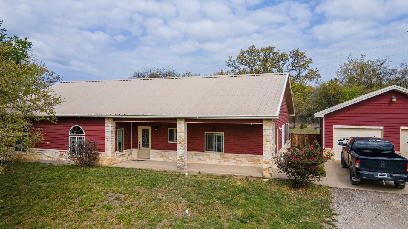 222 Horsemans Drive Stephenville TX 76401