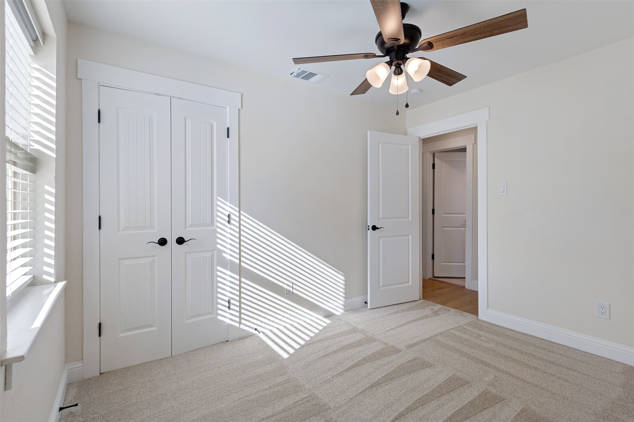 137 S Meadowbrook Drive Pottsboro TX 75076